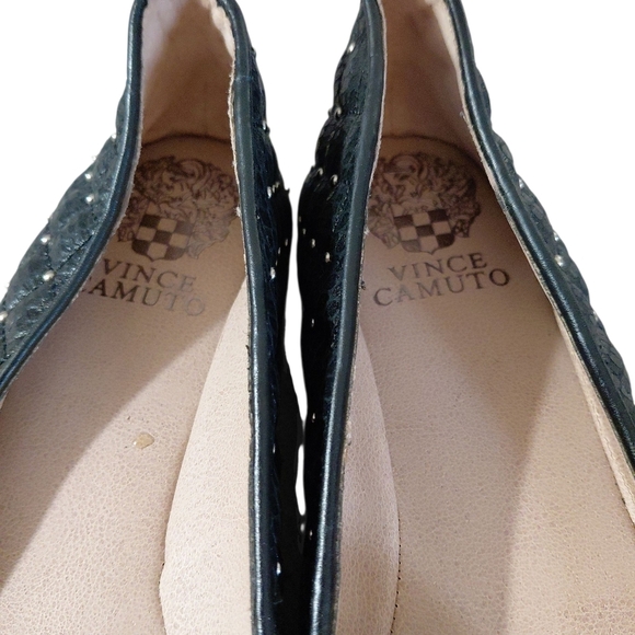 Vince Camuto Silver and Black Flats with Sleek Design - Picture 3 of 9